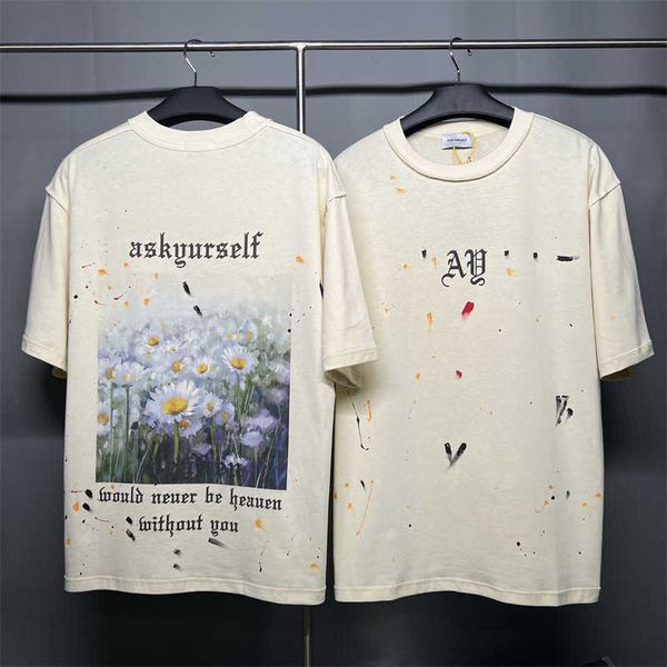 a chaopai high street short sleeved artist joint name heaven daisy oil painting splash tie dye t-shirt male splash spray paint tee, White;black
a chaopai high street short sleeved artist joint name heaven daisy oil painting splash tie dye t-shirt male splash spray paint tee, White;black