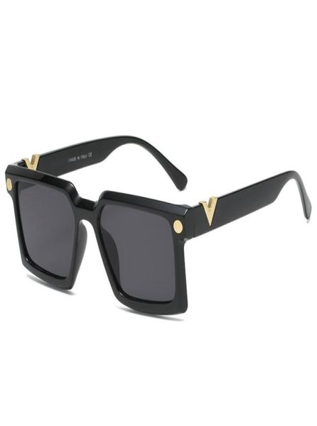 l6929 fashion round sunglasses eyewear sun glasses designer brand black metal frame dark 50mm glass lenses for mens womens better 1154182, White;black
l6929 fashion round sunglasses eyewear sun glasses designer brand black metal frame dark 50mm glass lenses for mens womens better 1154182, White;black