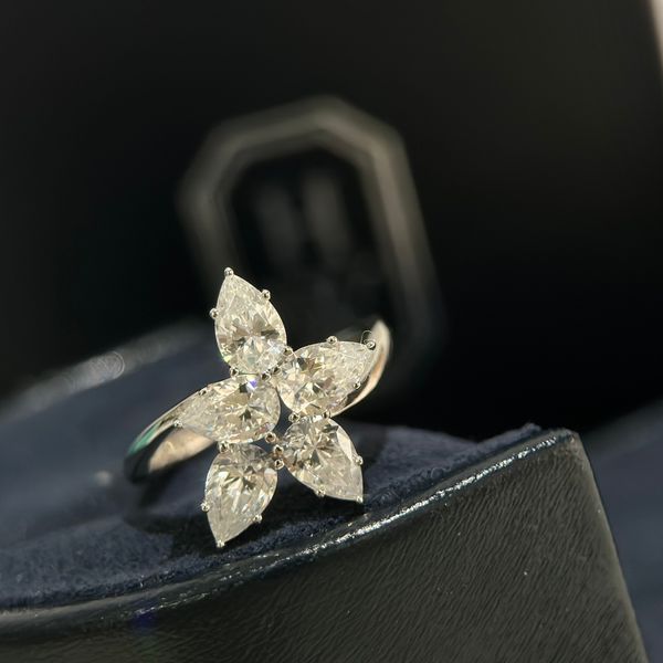 love ring designer rings for women/men carti ring wedding gold band luxury jewelry accessories titanium steel gold-plated never fade not all, Golden;silver
love ring designer rings for women/men carti ring wedding gold band luxury jewelry accessories titanium steel gold-plated never fade not all, Golden;silver