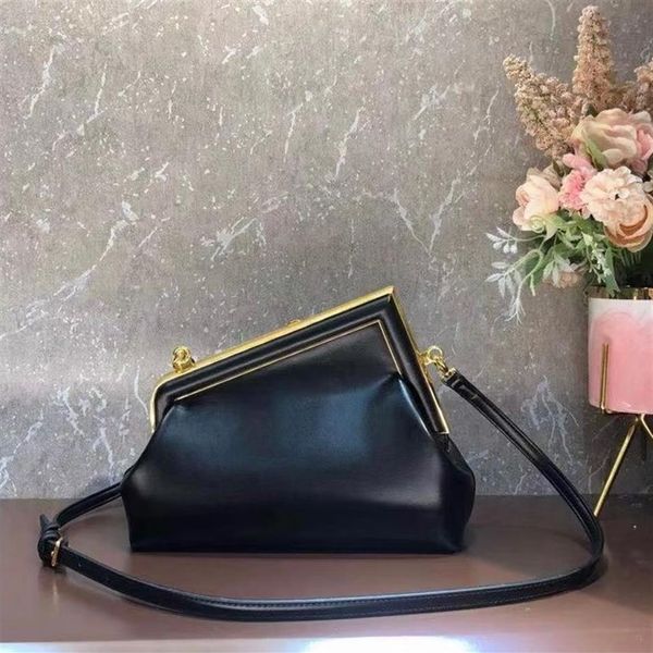 designer fashion messenger one shoulder evening bag dicky0750 portable card holder ladies genuine leather clutch wall263s
designer fashion messenger one shoulder evening bag dicky0750 portable card holder ladies genuine leather clutch wall263s