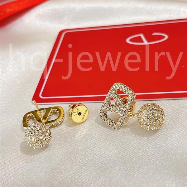 2023 earrings designer for women stud luxury gold heart shape pearl crystal gold double v letter 925s silver jewelry classic 89494226v, Golden;silver
2023 earrings designer for women stud luxury gold heart shape pearl crystal gold double v letter 925s silver jewelry classic 89494226v, Golden;silver