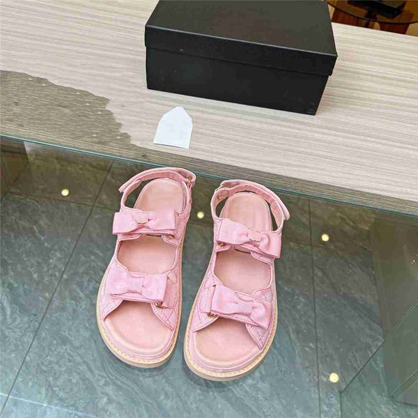 fashion sandals luxury design 2023 channel women high heel leather letter logo wedding party casual slippers 010-03, Black
fashion sandals luxury design 2023 channel women high heel leather letter logo wedding party casual slippers 010-03, Black