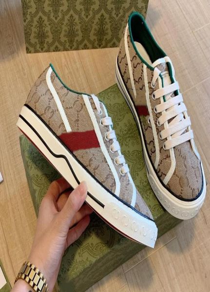 2021 dress shoes sport early pop flat casual embroidery striped jacquard canvas latex foot pad sneakers shoe6137755, Black
2021 dress shoes sport early pop flat casual embroidery striped jacquard canvas latex foot pad sneakers shoe6137755, Black