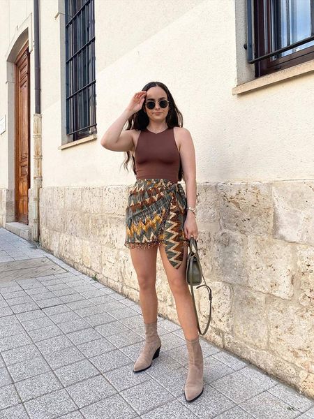 dresses slmd vintage chic print beadings side knot skirts women fashion asymmetrical mini dress female streetwear, White;black
dresses slmd vintage chic print beadings side knot skirts women fashion asymmetrical mini dress female streetwear, White;black