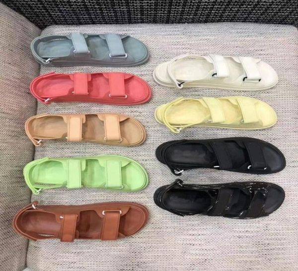 2021 sandals women slipper men slides leather sandal womens hook loop casual shoes 3541 with black box and dust bag 889887065272
2021 sandals women slipper men slides leather sandal womens hook loop casual shoes 3541 with black box and dust bag 889887065272