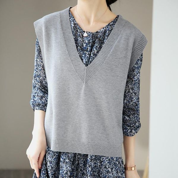 tanks short large vneck knitted vest women's outer wear pullover sleeveless waistcoat spring and autumn new loose fashion trend, Black;white
tanks short large vneck knitted vest women's outer wear pullover sleeveless waistcoat spring and autumn new loose fashion trend, Black;white