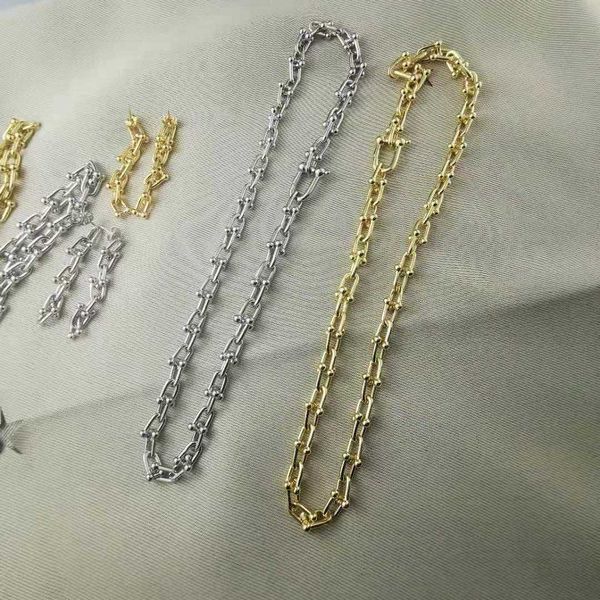 high version tee's chain necklace women's u-shaped horseshoe buckle bracelet long simple style geometric cuban collar, Silver
high version tee's chain necklace women's u-shaped horseshoe buckle bracelet long simple style geometric cuban collar, Silver