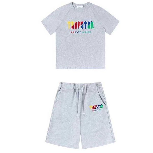 22ss trapstar london t shirt chest blue white color towel embroidery mens shirt and shorts casual street shirts british fashion ug, White;black
22ss trapstar london t shirt chest blue white color towel embroidery mens shirt and shorts casual street shirts british fashion ug, White;black