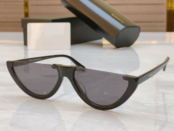 luxury designer brand sunglasses designer sunglass eyeglass women men glasses womens sun glass uv400 lens with box dpss bb227 size 60x18x145, White;black
luxury designer brand sunglasses designer sunglass eyeglass women men glasses womens sun glass uv400 lens with box dpss bb227 size 60x18x145, White;black