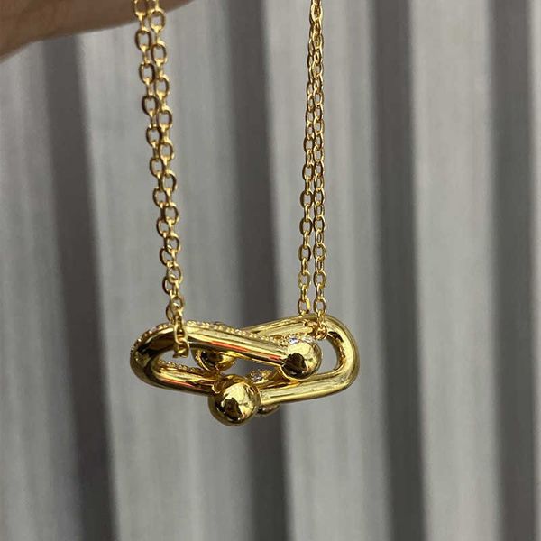 the same type of s925 sterling silver double-ring u-shaped horseshoe necklace on the floor tiffy, Black
the same type of s925 sterling silver double-ring u-shaped horseshoe necklace on the floor tiffy, Black