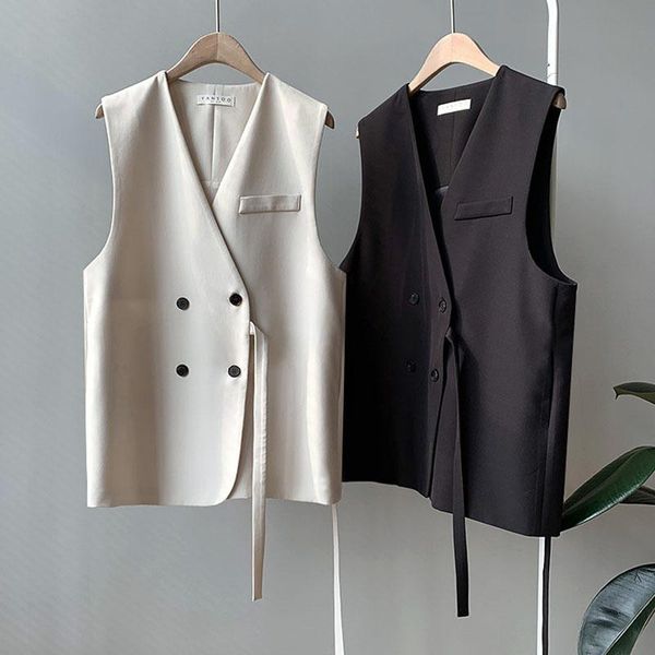 vests new 2021 women simply sleeveless double breasted vest jacket office ladies wear casual suit waistcoat pockets outwear, Black;white
vests new 2021 women simply sleeveless double breasted vest jacket office ladies wear casual suit waistcoat pockets outwear, Black;white