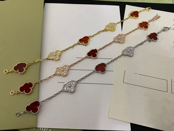 with box luxury classic 4/four leaf clover charm bracelets red 18k gold agate shell mother-of-pearl bracelet for women and girl wedding jewe, Golden;silver
with box luxury classic 4/four leaf clover charm bracelets red 18k gold agate shell mother-of-pearl bracelet for women and girl wedding jewe, Golden;silver