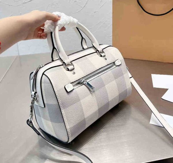 evening bags designer boston pillow bag women duffel bags menclassic portable large capacity luggage leather sports bag lady shopping
evening bags designer boston pillow bag women duffel bags menclassic portable large capacity luggage leather sports bag lady shopping