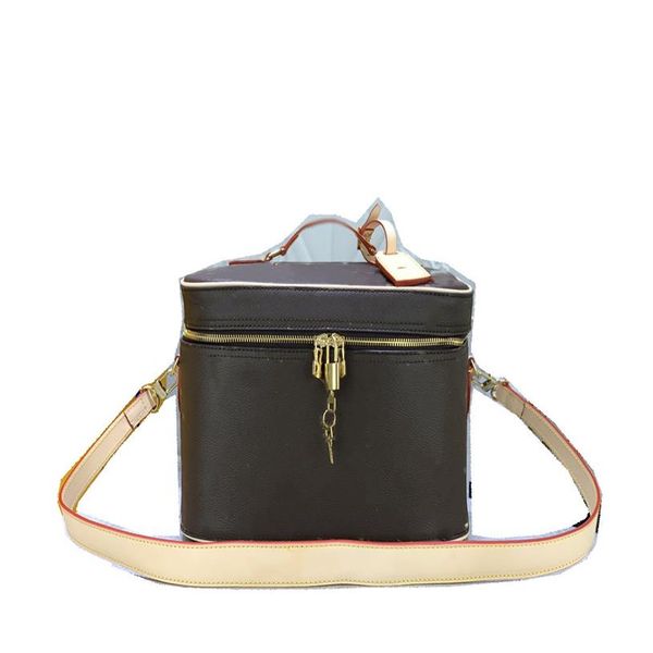 higha quality classic cosmetic bag woman fashion designers clutch purses monogrames clemence long wallet card holder purse with du2281
higha quality classic cosmetic bag woman fashion designers clutch purses monogrames clemence long wallet card holder purse with du2281