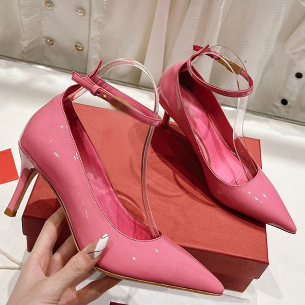 2023 classic brand high heels platform shoe pumps nude/black patent leather peep-toe women dress wedding sandals shoes size 35-40 -396
2023 classic brand high heels platform shoe pumps nude/black patent leather peep-toe women dress wedding sandals shoes size 35-40 -396