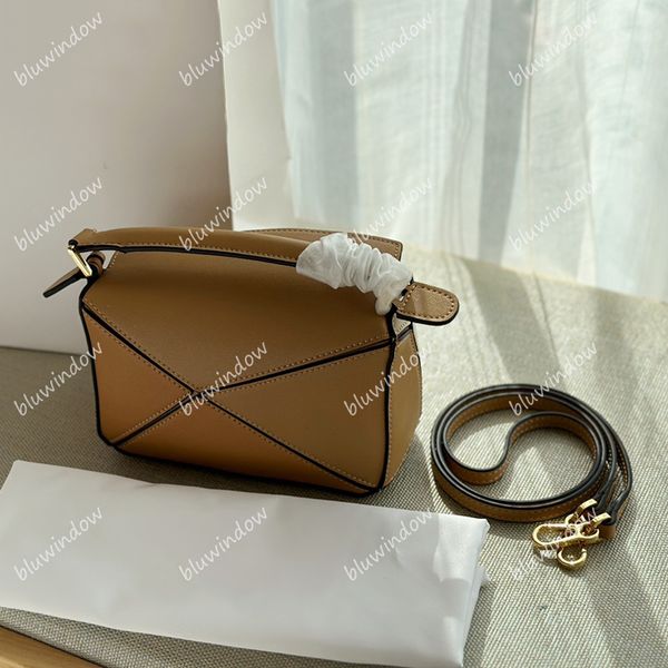 mini shoulder bag women designer geometric handbags crossbody purse new womens leather patchwork street fashion bags d2304211f
mini shoulder bag women designer geometric handbags crossbody purse new womens leather patchwork street fashion bags d2304211f