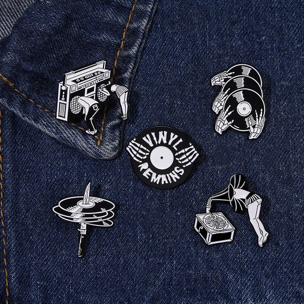 vintage tape radio pin creative skull head cute anime movies games hard enamel pins collect metal cartoon brooch backpack hat bag collar lap, Blue
vintage tape radio pin creative skull head cute anime movies games hard enamel pins collect metal cartoon brooch backpack hat bag collar lap, Blue