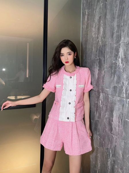 chan home 2023 new summer women's two piece sets designer ootd fashion logo tweed short pants womens summer casual tweed suit birthday, White
chan home 2023 new summer women's two piece sets designer ootd fashion logo tweed short pants womens summer casual tweed suit birthday, White