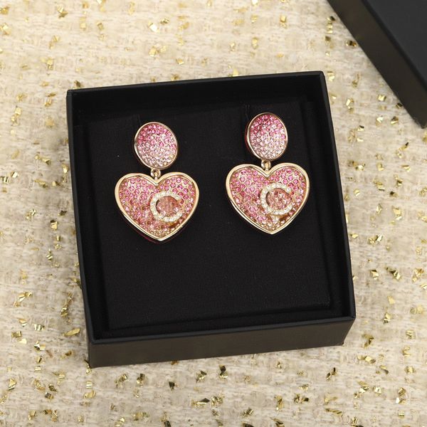 2023 luxury quality charm drop earring with pink and white diamond in 18k gold plated heart shape have box stamp round design ps7881a, Golden
2023 luxury quality charm drop earring with pink and white diamond in 18k gold plated heart shape have box stamp round design ps7881a, Golden