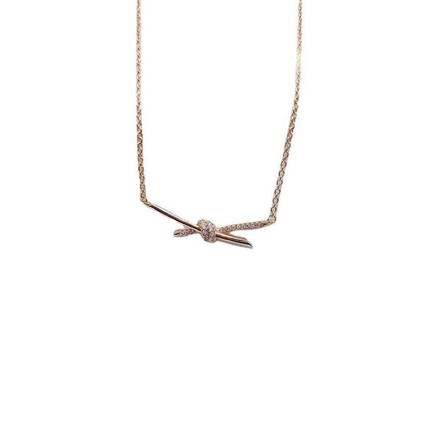 designertiff's intertwined knot necklace of tiffy the same diamond encrusted cross bow collar chain gu ailing seiko version, Black
designertiff's intertwined knot necklace of tiffy the same diamond encrusted cross bow collar chain gu ailing seiko version, Black
