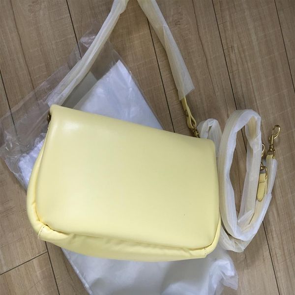 brand 2023 designer c's pillow tabby shoulder bag women pure color bacchus bags hardware cloudy handbags supper soft leather 307t
brand 2023 designer c's pillow tabby shoulder bag women pure color bacchus bags hardware cloudy handbags supper soft leather 307t