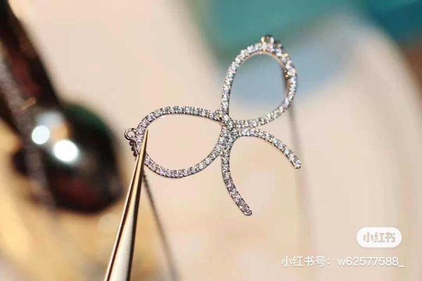 designertiffy sterling silver bow necklace fan bingbing same girl heart full diamond collar chain gift, Black
designertiffy sterling silver bow necklace fan bingbing same girl heart full diamond collar chain gift, Black