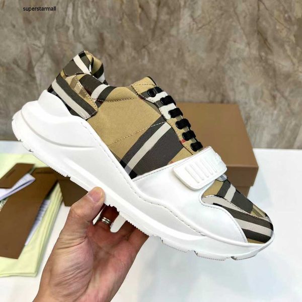 shoes 2023 burbrerys season designer shoes platform sneakers striped vintage casual sneaker men shades women flats trainers brand classic ou, Black
shoes 2023 burbrerys season designer shoes platform sneakers striped vintage casual sneaker men shades women flats trainers brand classic ou, Black