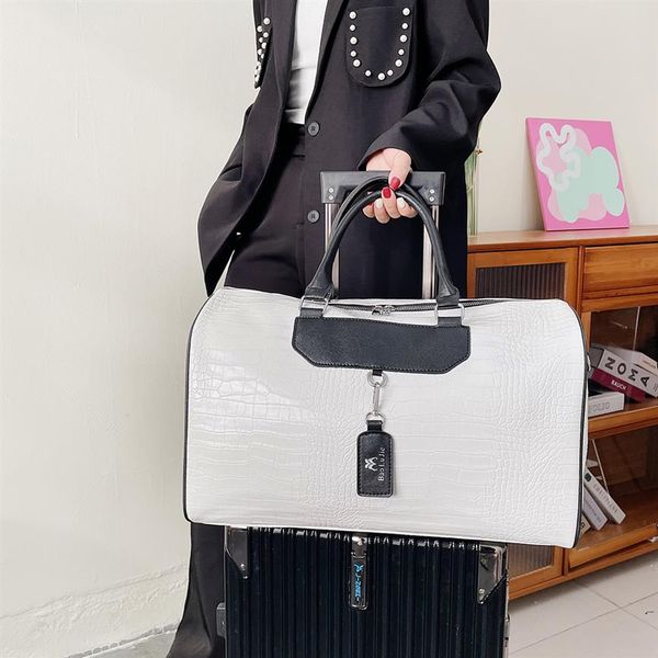 oversized croco pu leather gym duffel bag overnight tote carry on travel bag for men346h
oversized croco pu leather gym duffel bag overnight tote carry on travel bag for men346h