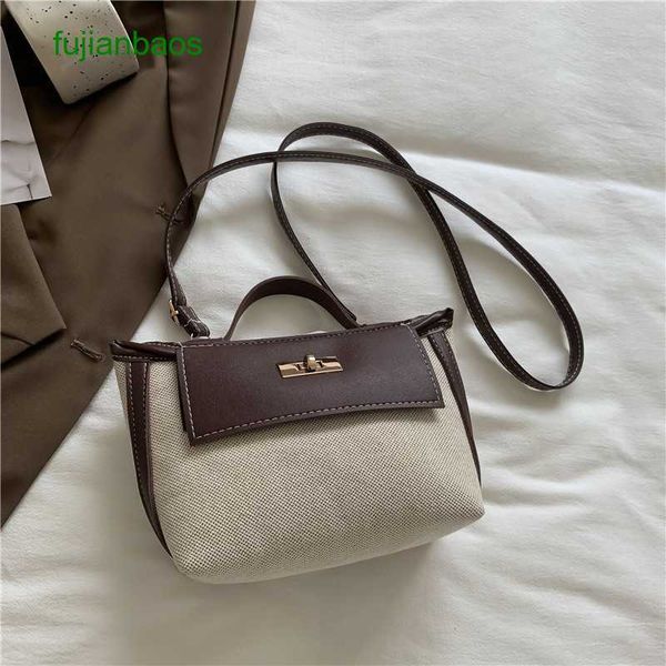 hemres 2424 this year's popular small bags women's 2023 new fashion minority messenger portable, Black
hemres 2424 this year's popular small bags women's 2023 new fashion minority messenger portable, Black