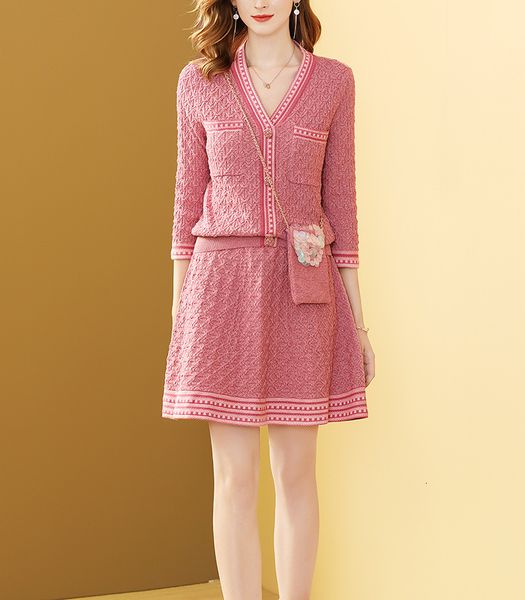 two piece dress elegant french retro slims weater suit women fashion soft cardigan two piece dress solid color loose leisure autumn suit 230, White
two piece dress elegant french retro slims weater suit women fashion soft cardigan two piece dress solid color loose leisure autumn suit 230, White