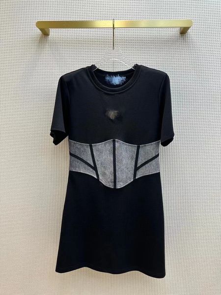 23ss new dress full of fashion sense three-dimensional waist cut easily pinch out small man waist perfect body proportion for small girls su, Black;gray
23ss new dress full of fashion sense three-dimensional waist cut easily pinch out small man waist perfect body proportion for small girls su, Black;gray