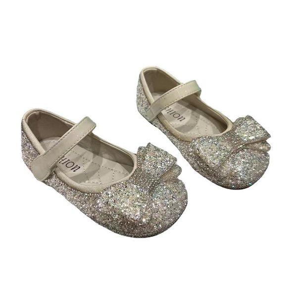 sneakers baby shoes children casual girls autumn single rhinestone bow princess leather soft sole e6070, Black;red
sneakers baby shoes children casual girls autumn single rhinestone bow princess leather soft sole e6070, Black;red