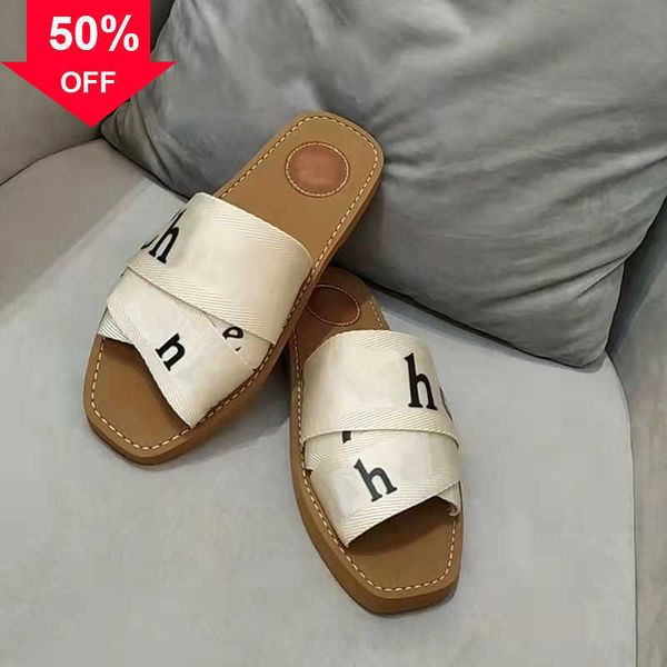 new fashion designer sandals women slippers fahsion black white ladies slides shoes red blue pink brown green flip flops loafers size 35-42
new fashion designer sandals women slippers fahsion black white ladies slides shoes red blue pink brown green flip flops loafers size 35-42