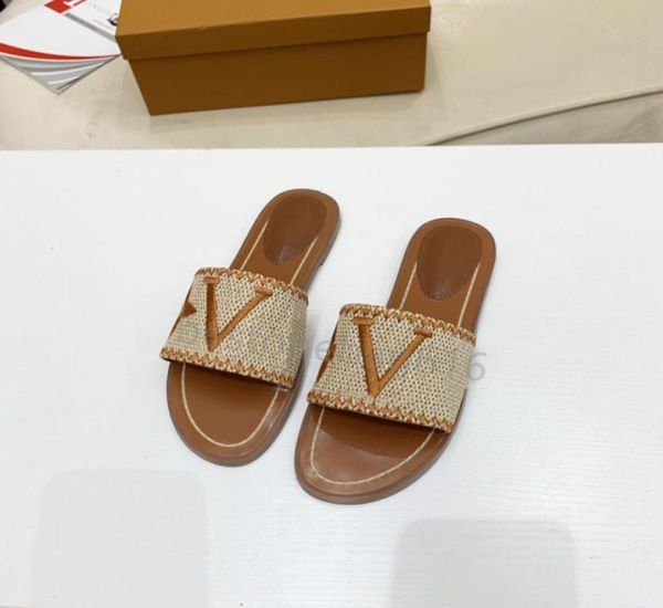 2022 slides women sandal slipper lock it flat mule leather slippers for padlock sandals flat flip flops1324635, Black
2022 slides women sandal slipper lock it flat mule leather slippers for padlock sandals flat flip flops1324635, Black