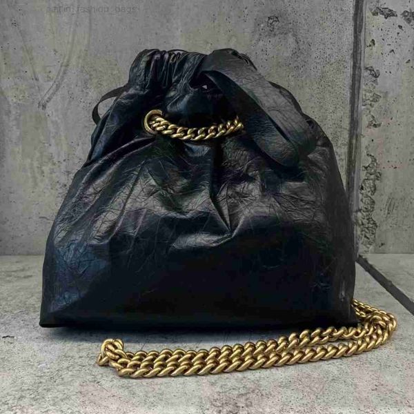 2023 summer designer bag women's single shoulder bag garbage bag cowhide chain shopping bag capacity tote bag crossbody bag
2023 summer designer bag women's single shoulder bag garbage bag cowhide chain shopping bag capacity tote bag crossbody bag