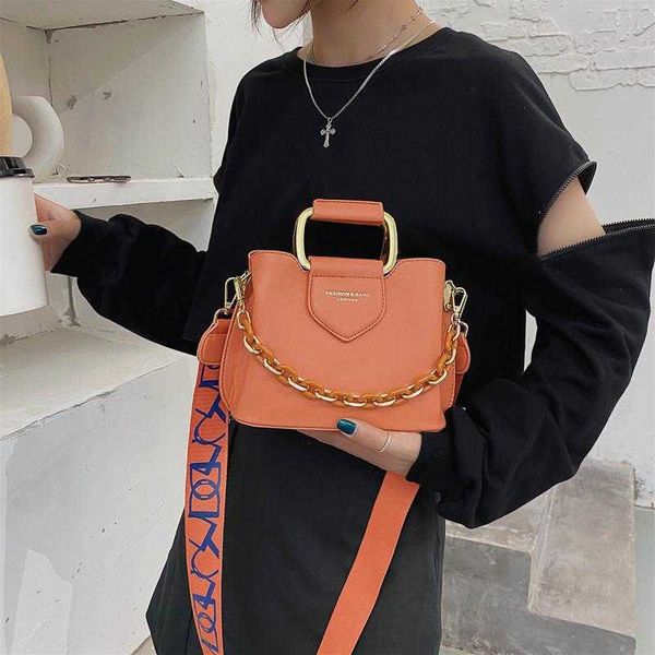 evening bags luxury women's bucket bag designer thick chain handbags purses leather shopper shoulder bag female mini crossbody bags tot
evening bags luxury women's bucket bag designer thick chain handbags purses leather shopper shoulder bag female mini crossbody bags tot