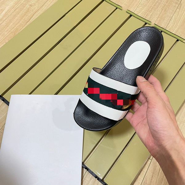 2023 new designer luxury men's and women's slippers flower printed leather platform shoes sandals brand sandals dust bag size 36-4, Black
2023 new designer luxury men's and women's slippers flower printed leather platform shoes sandals brand sandals dust bag size 36-4, Black