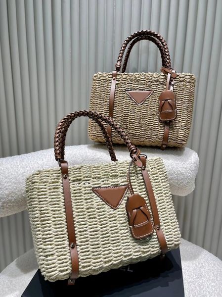 23ss fashion designer bag fashion sunshine straw braided bag summer must-have model large capacity commuting handbag
23ss fashion designer bag fashion sunshine straw braided bag summer must-have model large capacity commuting handbag
