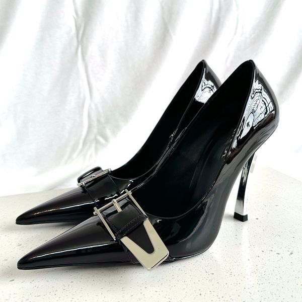 designer high heels pointed toe formal shoes fashion wedding shoes fine heel leather shoes black luxury womens shoes original box large size
designer high heels pointed toe formal shoes fashion wedding shoes fine heel leather shoes black luxury womens shoes original box large size
