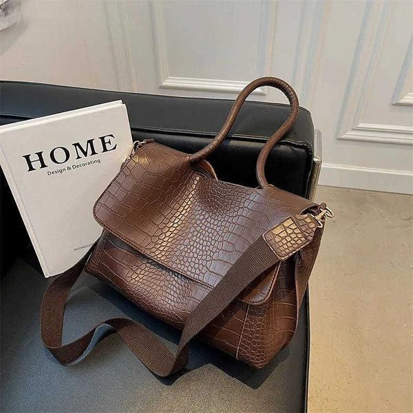 evening bags 2022 new vintage pu solid color leather large capacity tote women's shoulder handbags simple ladies wide straps crossbody
evening bags 2022 new vintage pu solid color leather large capacity tote women's shoulder handbags simple ladies wide straps crossbody