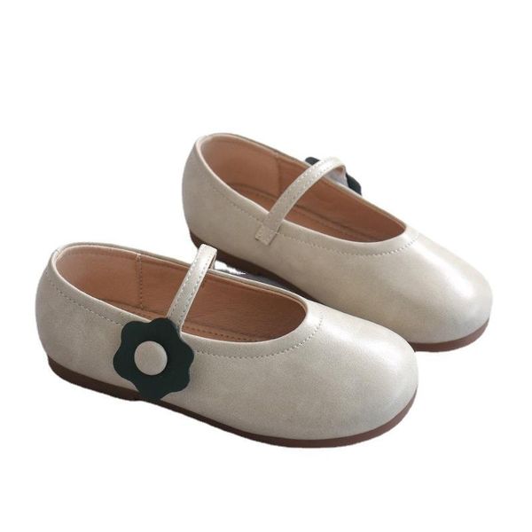 sneakers kids shoes children casual baby fall girls fashion flower e6052, Black;red
sneakers kids shoes children casual baby fall girls fashion flower e6052, Black;red