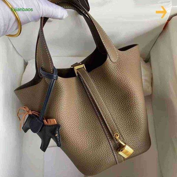 hemres picotn handbags fully hand-stitched tc cow leather wax thread vegetable basket women's bag carrying bucket layer lychee pattern, Black
hemres picotn handbags fully hand-stitched tc cow leather wax thread vegetable basket women's bag carrying bucket layer lychee pattern, Black