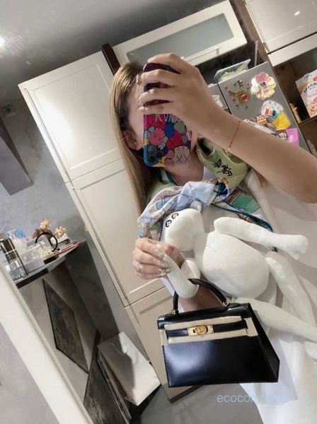herm es bags 2023 designer genuine kelly 2 leather swift bag box black gold glossy face bag women's bag mini bag crossbody bag 19cm ern
herm es bags 2023 designer genuine kelly 2 leather swift bag box black gold glossy face bag women's bag mini bag crossbody bag 19cm ern