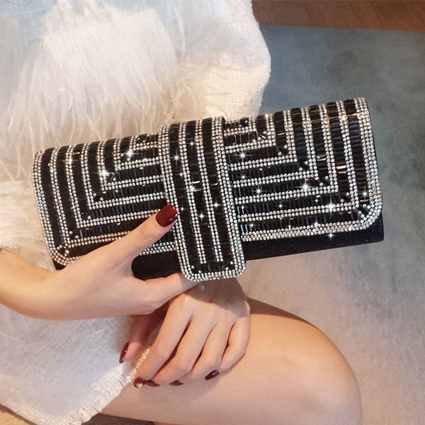 evening bags yoreai fashion women bag brand party banquet glitter for ladies wedding clutches handbag shoulder chain bolsas muje 230421
evening bags yoreai fashion women bag brand party banquet glitter for ladies wedding clutches handbag shoulder chain bolsas muje 230421