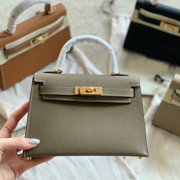 fashion totes bag high order family genuine leather women's bag with palm pattern second-generation bag one shoulder crossbody handbag
fashion totes bag high order family genuine leather women's bag with palm pattern second-generation bag one shoulder crossbody handbag