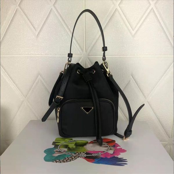 bucket bag women designer nylon handbag mini tote small luxurys shoulder crossbody bags ladies nano purses254l
bucket bag women designer nylon handbag mini tote small luxurys shoulder crossbody bags ladies nano purses254l