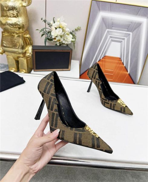 designer luxury fendace jacquard muller jeans couture blackgold baroque print cap toe high heel pump flip flops with box1250069, Black
designer luxury fendace jacquard muller jeans couture blackgold baroque print cap toe high heel pump flip flops with box1250069, Black