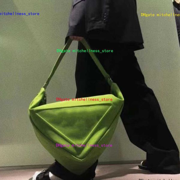 designers luxury shoulder bag pillow women men handbag shoulders bags fashion triangle cross body canvas colorful designer bags
designers luxury shoulder bag pillow women men handbag shoulders bags fashion triangle cross body canvas colorful designer bags