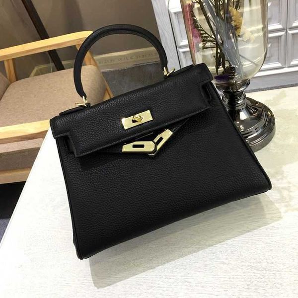 for the v ladies vwoman designer bags tote bag women handbag kelly bags beach leather crossbody 2023 new one shoulder body 95k4
for the v ladies vwoman designer bags tote bag women handbag kelly bags beach leather crossbody 2023 new one shoulder body 95k4