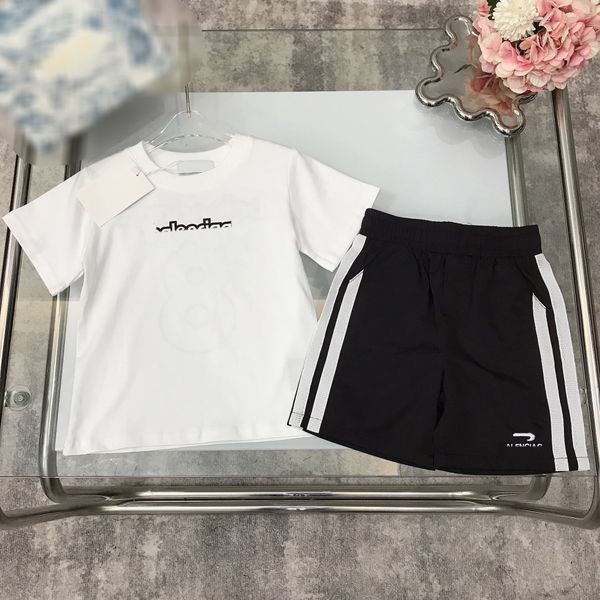 boys white designer sports sets brand children t shirts with shorts two pieces sets high end kids summer tracksuits embroidery logo 2023 chi
boys white designer sports sets brand children t shirts with shorts two pieces sets high end kids summer tracksuits embroidery logo 2023 chi